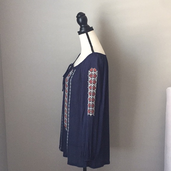 Solitaire Navy Tunic with Embroidered Details NWOT - Picture 3 of 5